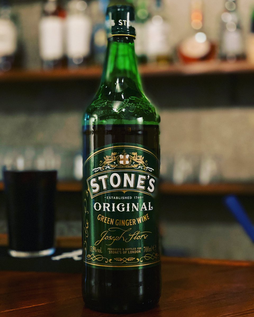 Bar_SHIN0829's tweet photo. 本日のオススメ🥃
.
.
#STONES #Original #GREENGINGER
#わいん🍷 #2020年 

.
.

爽やかな白ワインにぴりっとした生姜が
しっかり効いた清々しい甘さが特長!
 
.

#オシャレなBAR #隠れ家BAR #BAR #大阪 #京町堀 #阿波座 #本町 #靭公園 #お酒好きと繋がりたい #おいしいカクテル  #映えドリンク https://t.co/aOUAxyUI8n