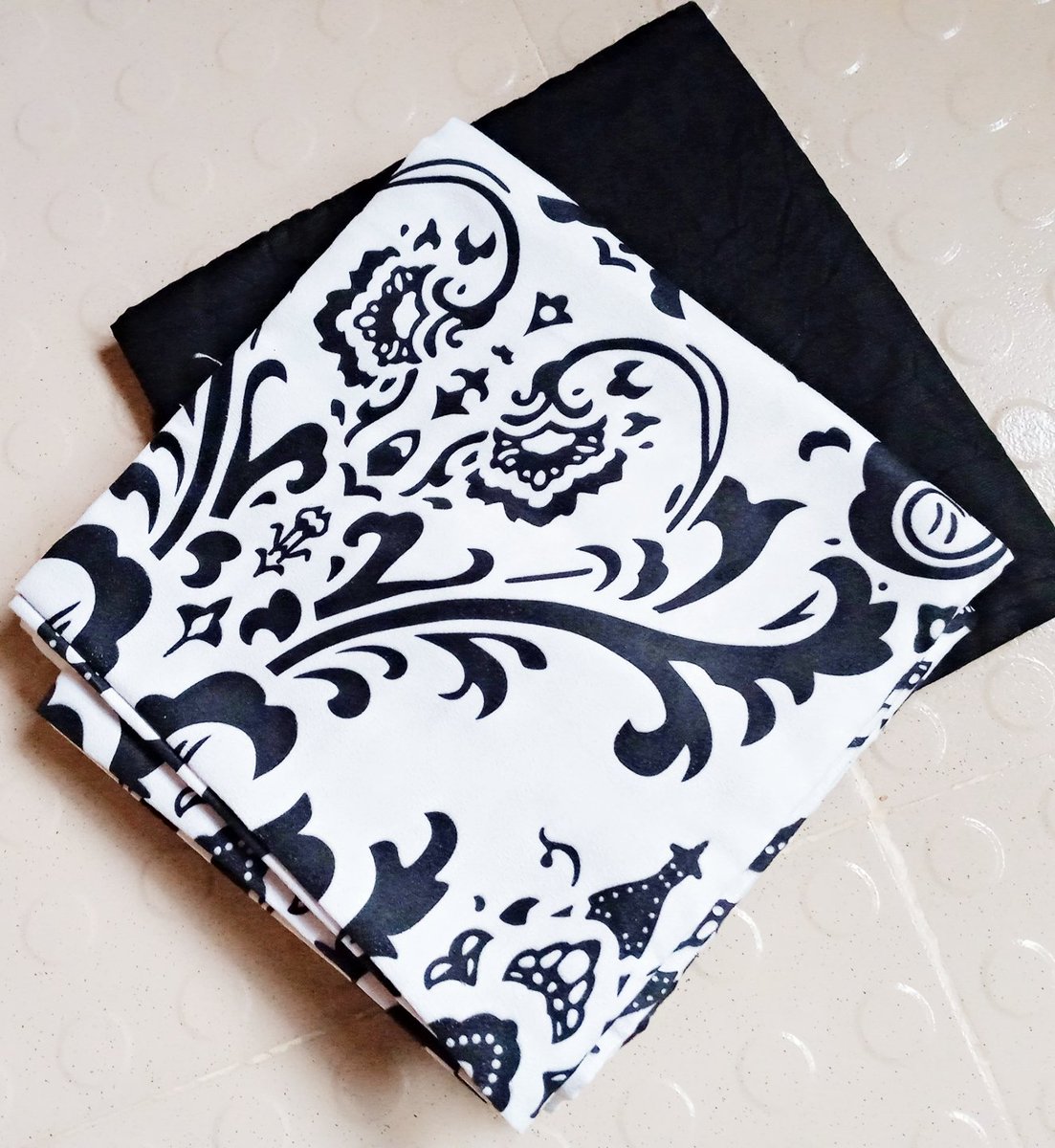 OcubeFabrics's tweet image. Happy first Sunday buy kinds of English plain and pattern materials in wholesale and retail all at an affordable price.. Help like and retweet the post.. My customers are waiting on  your list, #fabrics #PlainAndPattern #OcubeFabrics
