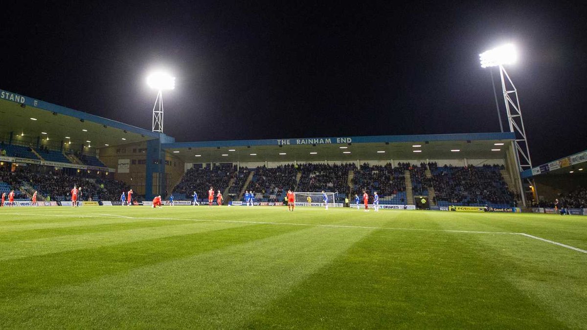 IT'S MATCHDAY!!! 

#Gills will aim to knock a Premier League side out of the FA Cup at the 3rd round stage for the 2nd season running this evening, when we take on West Ham United at Priestfield in front of the BT Sport cameras! 

RT if you're heading here today ⬇️⬇️⬇️