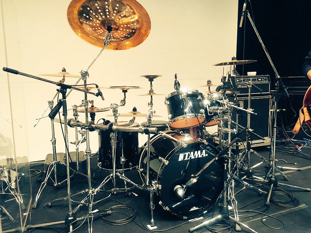 Syotaro_Drums's tweet photo. ããã¯ãã³ã©ã€ã2020æ±äº¬å
¬æŒ
2dayç¡äºçµäºããããšãåºæ¥ãŸããïŒã²ãŒã ãµãŠã³ããäœãããšã®æçŸ©ãæ¹ããŠåŒ·ãæããããŠé ãã2æ¥éã§ããïŒ
次ã¯å€§éªïŒð¥å
šåã§è¡ããŸãïŒ
ã©ã€ããæãåºããªããå
šåã§é£²ã¿å¹²ãã«ãã§ã©ãã®ãã©ãã¯(ÂŽàŒàº¶àœŒÏàŒàº¶àœŒ`) #ããã¯ãã³ã©ã€ã2020 https://t.co/PAVBX1EHQD