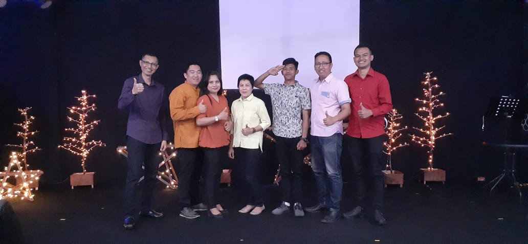 SandroAngkat's tweet photo. Happy ministry :) https://t.co/QRUJCUTMgT