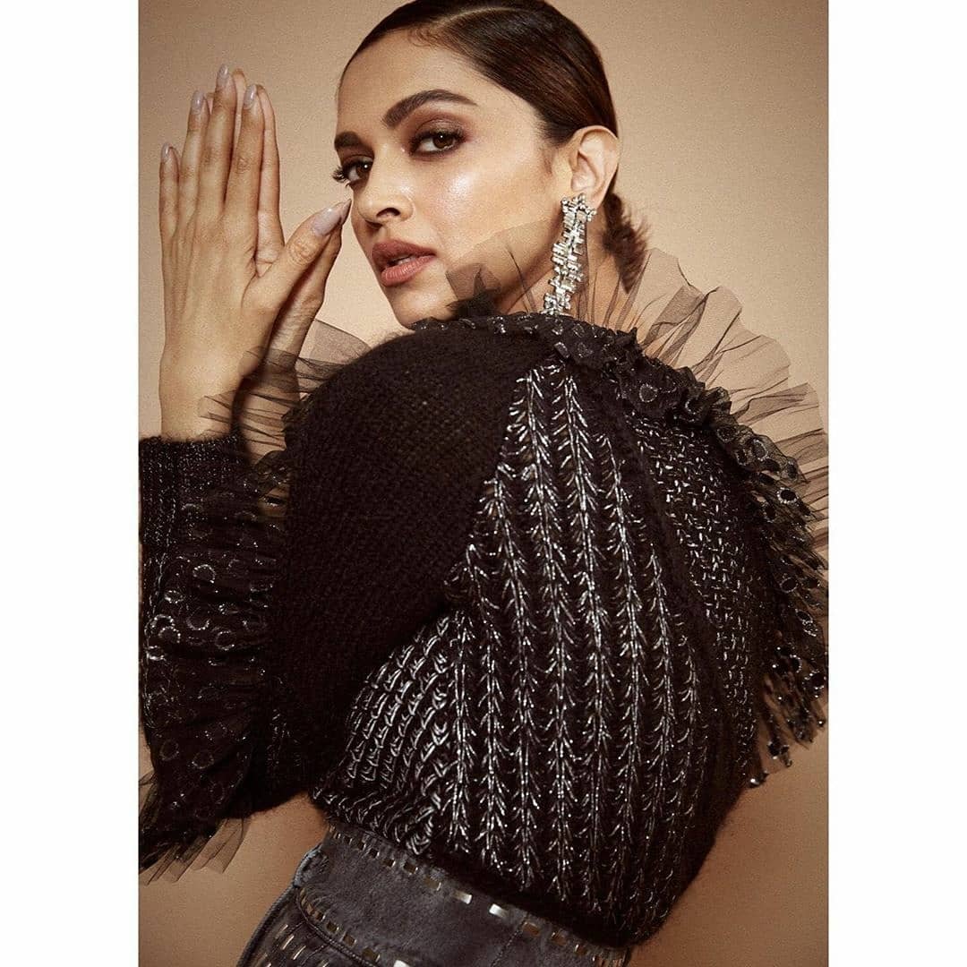 TimesFashionWk's tweet photo. Here's wishing the undisputed queen of Bollywood, stylish & trailblazer @deepikapadukone a very Happy Birthday!
.
.
.
.
#HappyBirthdayDeepikaPadukone #FromTheFeed https://t.co/RWkHzqI2ge