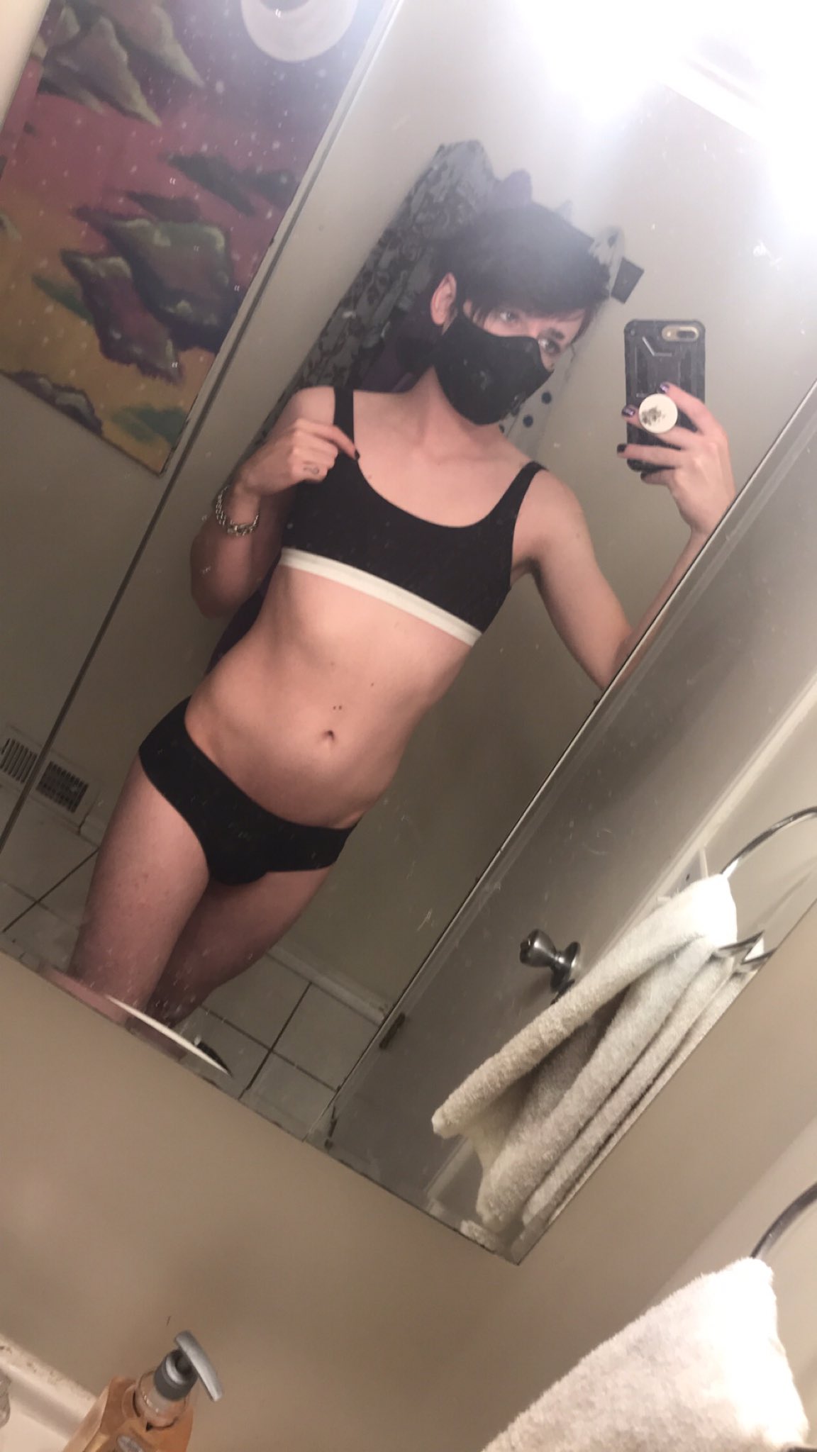 Who wanna get some #sissy #trap #crossdress #ass #emo https://t.co/9NSjjoVWhX