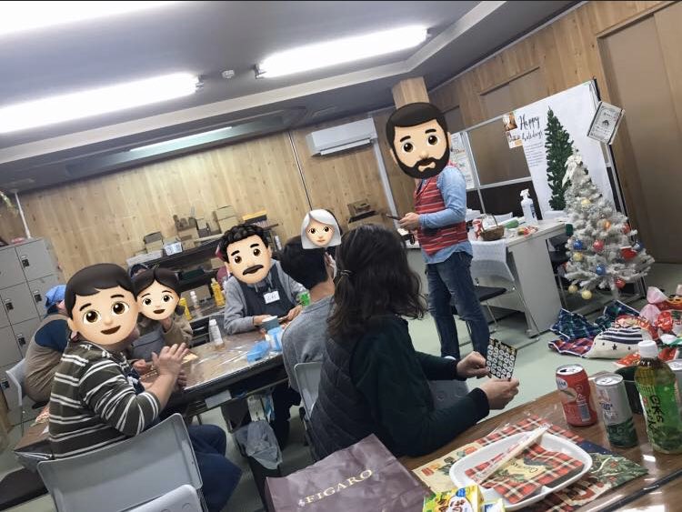 就労継続支援b型事業所 叶夢 かなん 障がい者就労継続支援b型事業所 叶夢 19 12 25 叶夢 Canaan Factory で恒例のxmas Partyをしました 去年は初余興で風船割り ひげダンスひげダンス知ってる人少ない中 レクチャー 笑 ビンゴ大会と大盛り上がりで