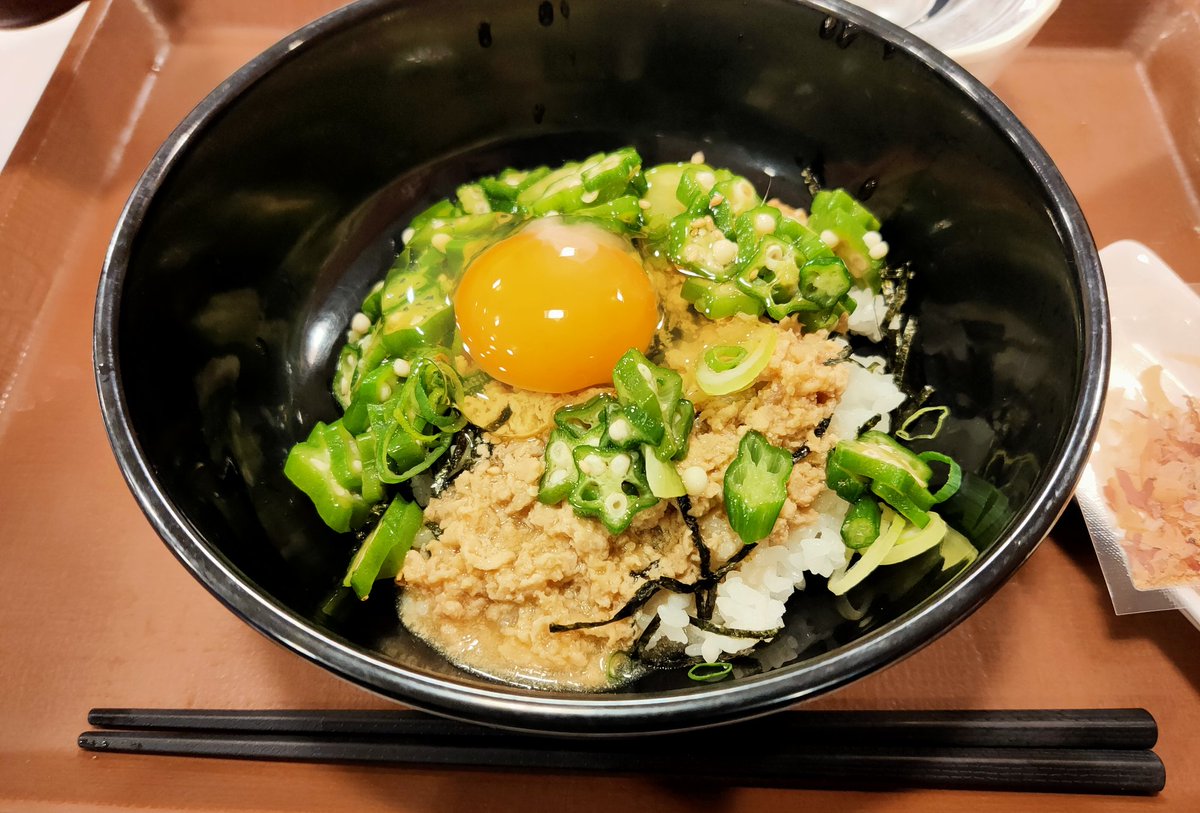 とり そぼろ 丼