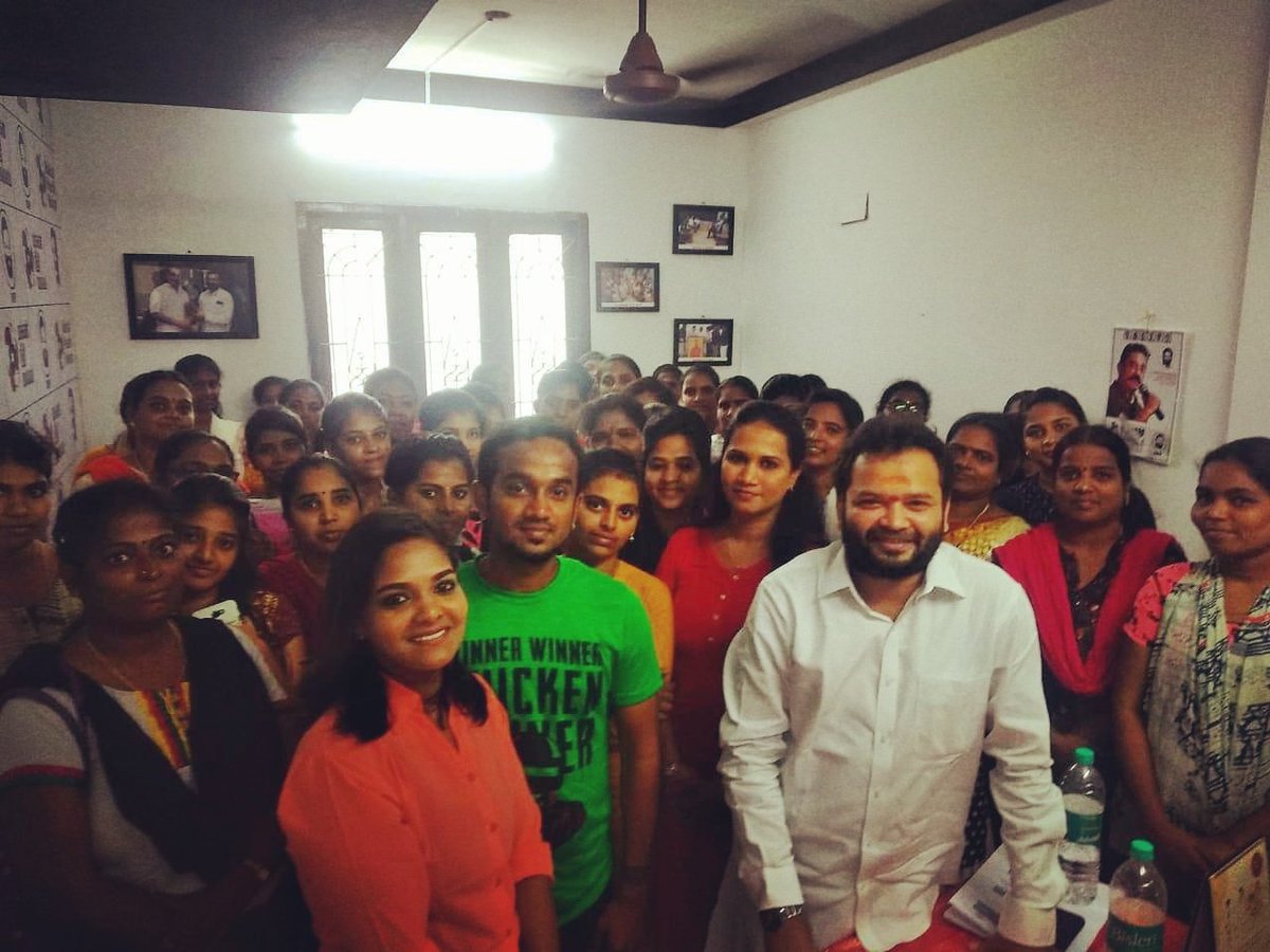 SKPBGopinath's tweet photo. Day 2 of Maiam Skill Development Centre Free Bridal & Make-up Workshop for Ladies Organised by MNM Kanchi Zone #MaiamSkillDevelopment https://t.co/c1Rykj8WHl