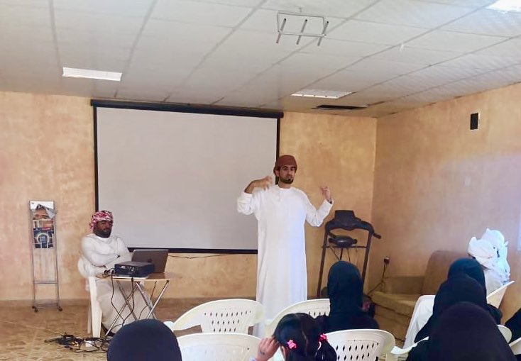 mbd3aat_'s tweet photo. نظمت جمعية المرأة العمانية بينقل @wonyanqul ورشة تدريبية لفتيات فريق مبادرة يوم السبت الموافق  4 يناير 2020 م.. https://t.co/cZNVHt6AJ0