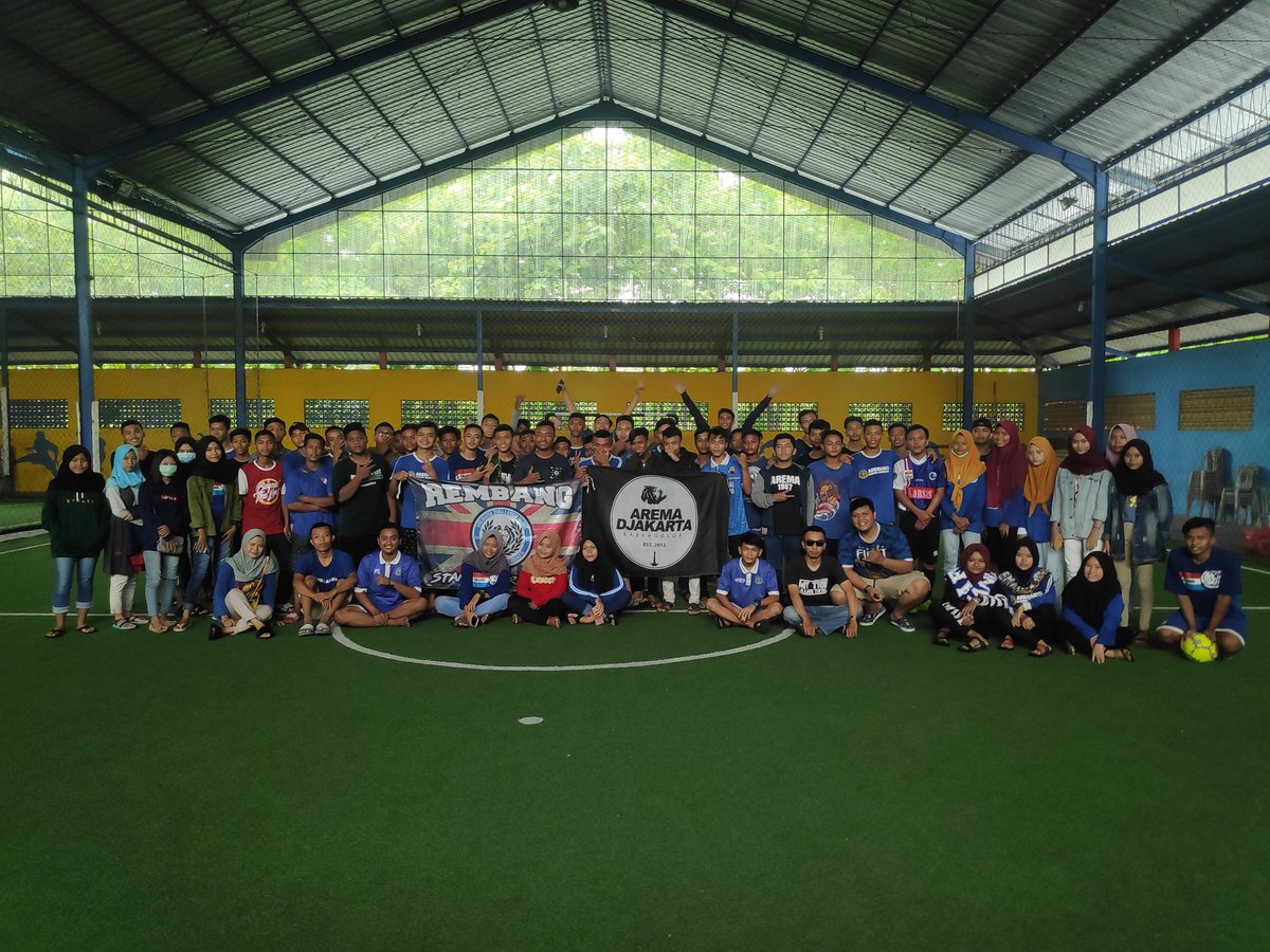AremaDjakarta's tweet photo. Liga libur... Silaturahim tetap tak harus libur...
#nuwus @AremaniaRembang https://t.co/eXFEaEHmdP