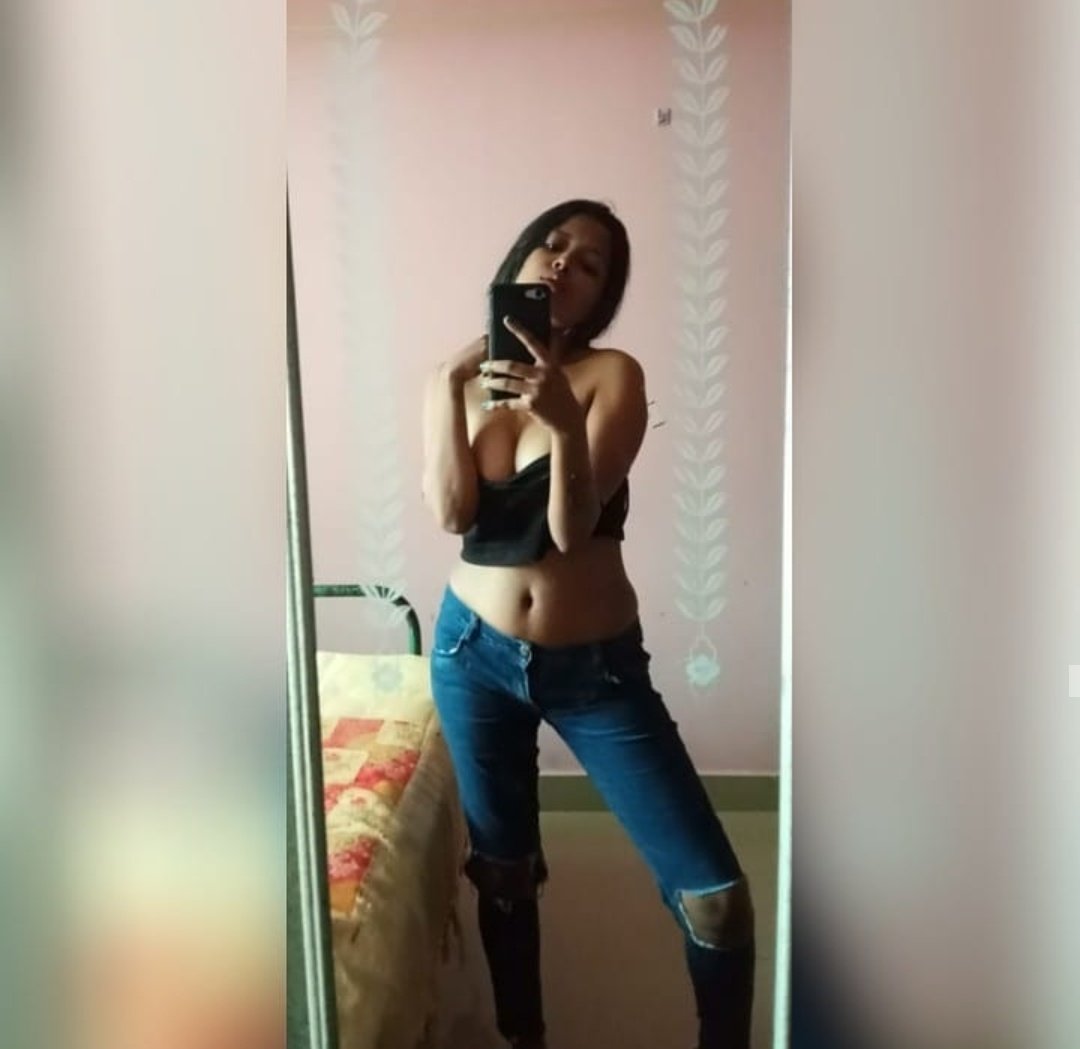 dusky_bitch_'s tweet photo. U r lucky to get me.... https://t.co/P8iWXGV0N9