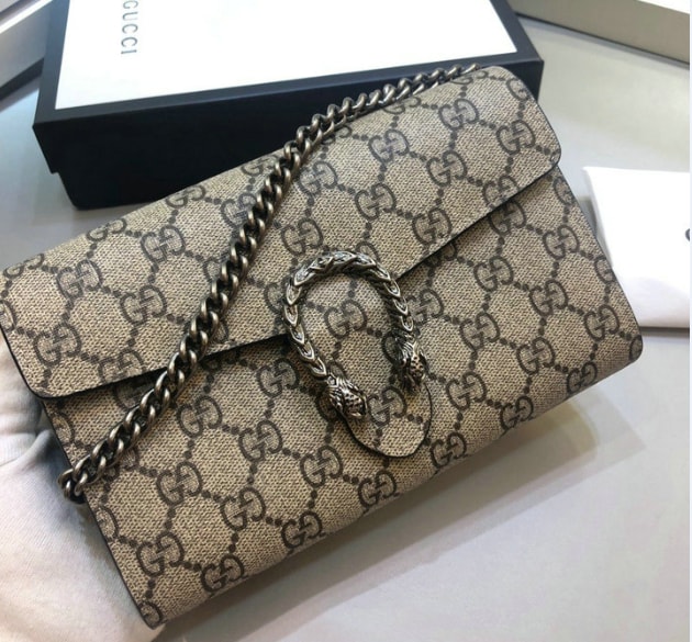 pk_collection's tweet photo. Gucci bag
Material: PVC
Size: 20-13-6 cm
#style #menswear #mensfashion #mensfashionblogger #guccigang #mensfashionreview #fashion #fashionblogger #fashionkilla #gucc #guccighost #guccicommunity
#guccishoes #guccibag #alessandromichele https://t.co/pwxqrBJqBw