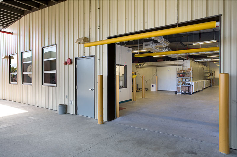 RUSH_inc's tweet photo. .@RUSH_inc project spotlight: @NASA @NASAKennedy – Commissary Warehouse https://t.co/3cs6RC60DP @USGBC LEED Silver Certification

#RUSHconstruction #BuildingWithIntegrity #defenseconstruction #aerospaceconstruction #Floridaconstruction #LEED #LEEDcertified #LEEDsilver https://t.co/b9QKUGhn5K