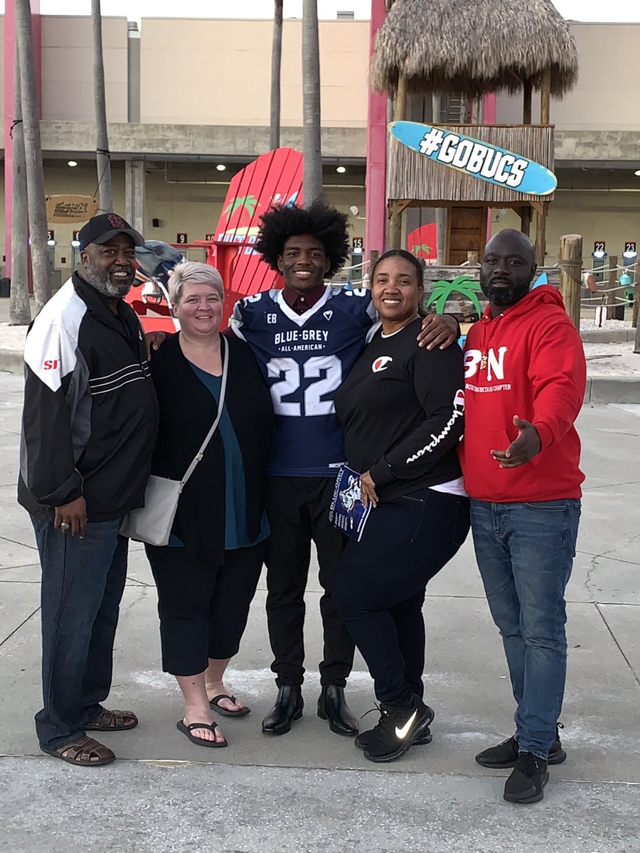 Appreciated the experience!! <a href="/BlueGreyFB/">Blue-Grey All-American Bowl</a>. I love all my guys like brothers. @coach_harris33 thankful for everyone who helped me in this journey of getting here!