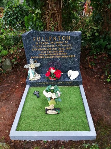 Small surround making a family graveside look neat and tidy again and much easier to maintain. WhatsApp 07718282816 for more information  #graverenovation #graveconstruction #restoringgraves #wetidygraves <a href="/belfastcitylife/">Belfast City Life</a> <a href="/BelfastCityNews/">Belfast</a>
