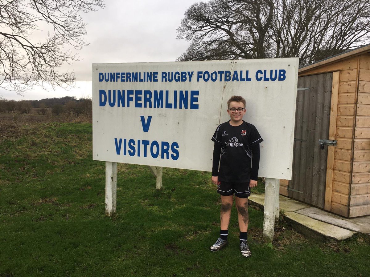 Sandrahm1973's tweet photo. @UlsterRugby new Ulster 🏉strips getting broken in after Christmas not just in Norn Ireland 🏴󠁧󠁢󠁳󠁣󠁴󠁿 @dunfermlineRFC https://t.co/aVI6WWsqAc