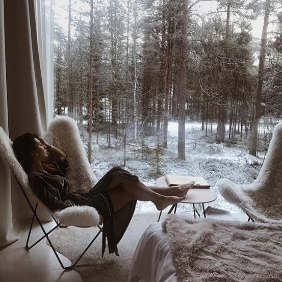 FURHOME's tweet photo. Enjoy the season and stay warm ! #sheepskin #furblanket #furhomewear https://t.co/2c3HJiDksi https://t.co/CV1tu1jmLt