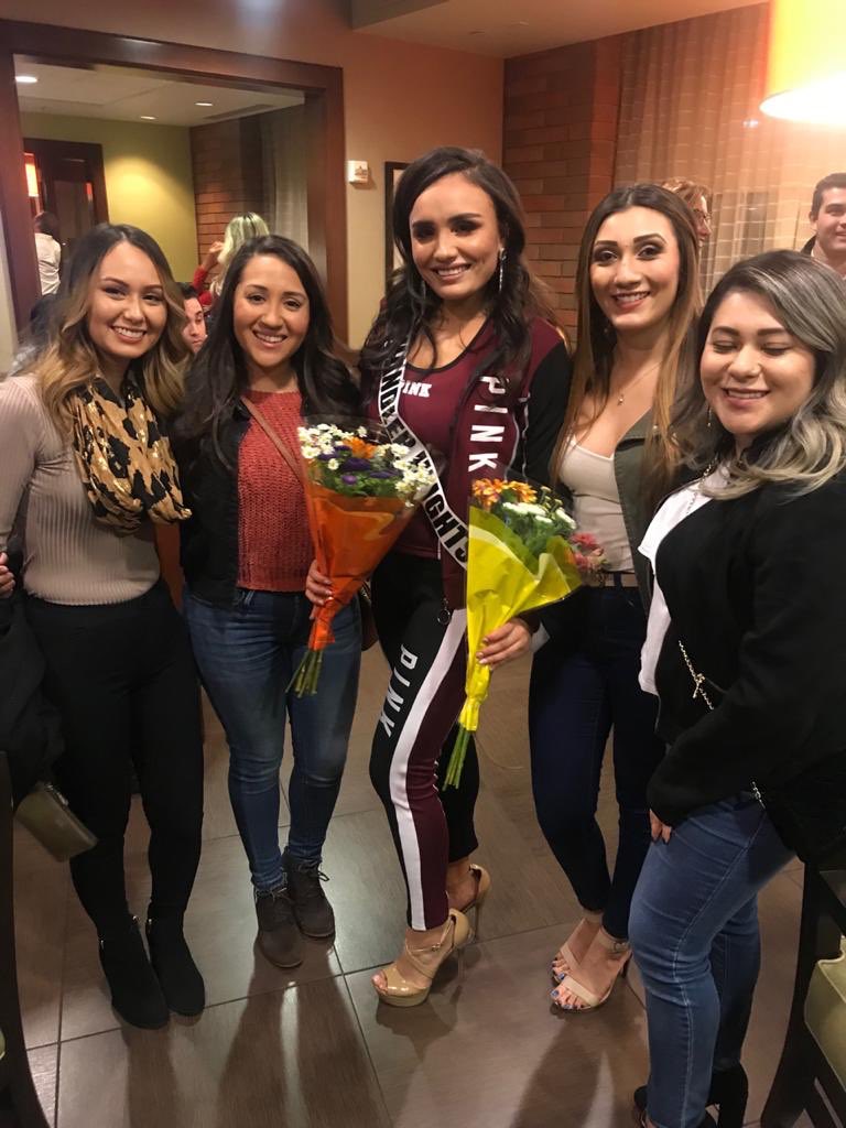 itsmerlay's tweet image. With Miss Chandler Heights! I was so proud of her last night! She killed it! Today I’m wishing my new member sister best of luck today in the preliminaries! #KDChi #LambdaChapter #ΑΓClass #MissArizona2020 💕🐧