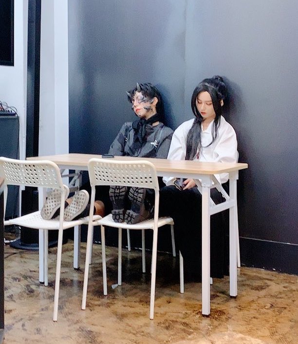 Bay_Bailey_'s tweet photo. 0. 백망되 일일 카페&amp;펍 🎇용병 길드 신년회🎇 에서 위대한✨라온 미르를 맡았던 베이입니다! 너무너무 고생 많으셨던 우리 주최님, 정말 멋지신 일반 스탭분들, 그리고 너무나 즐겁게 행복한 시간 함께 해주신 우리 용병 손님들과 코스스탭분들 사랑하고 감사합니다!💕w.@lovely_R_E_L   #용신회_후기 https://t.co/9GNRQ69a9t