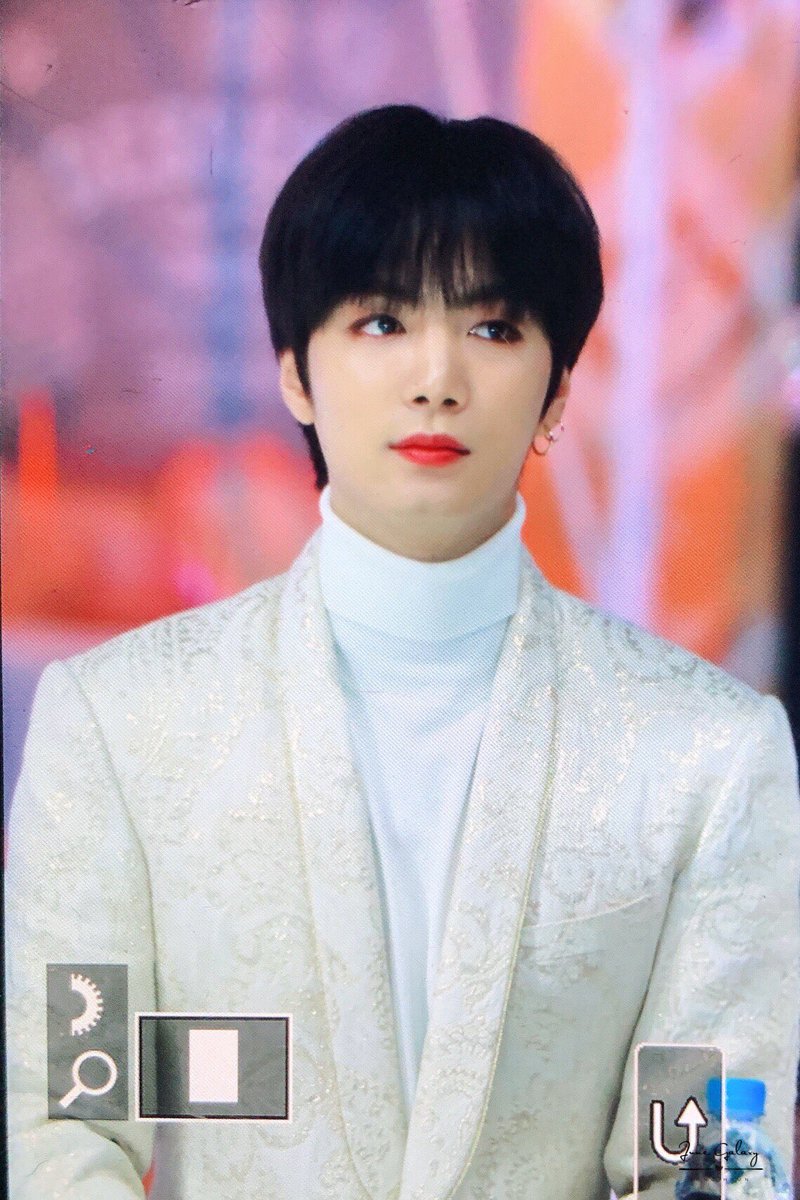 JuneGalaxy608's tweet photo. 20200105 #JR #김종현 #뉴이스트 https://t.co/SD8TgGmnyk