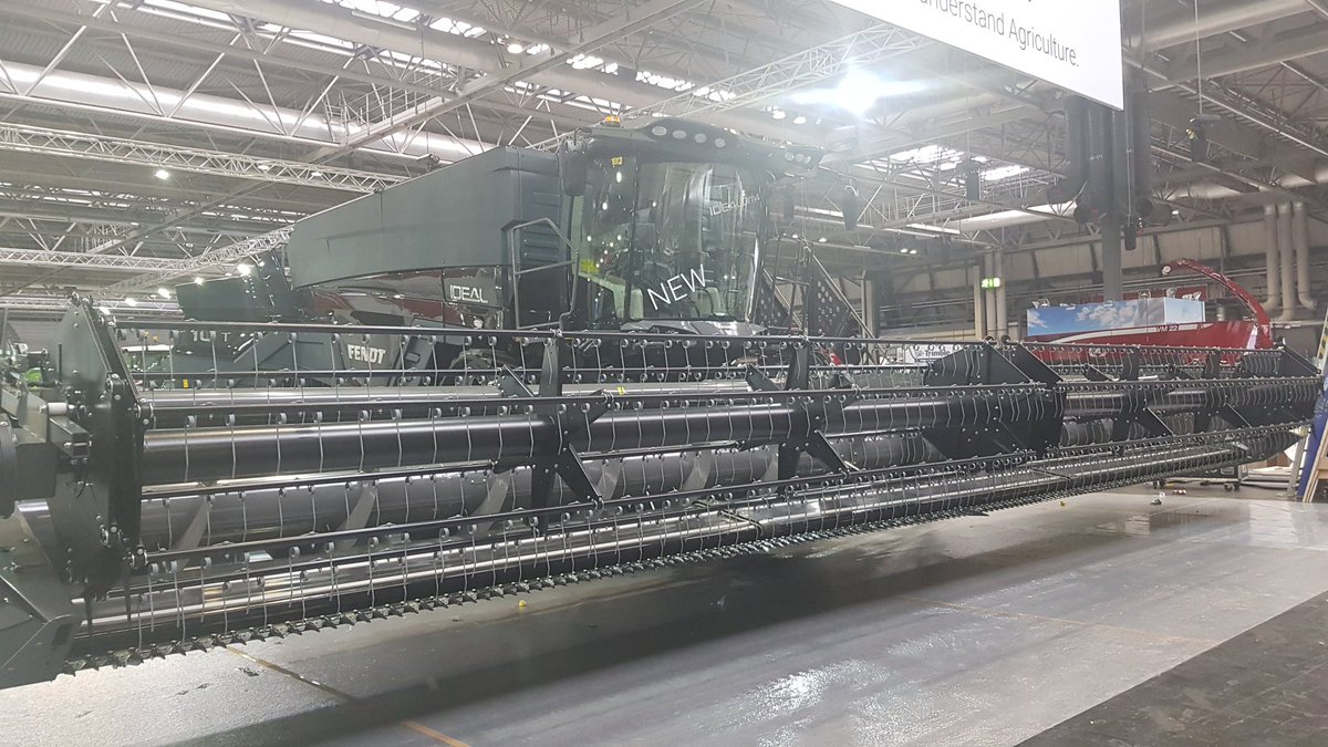 BexFearon's tweet photo. Build up day 3 is on @lammashow #LAMMAtime https://t.co/Ce3WsT0XxE