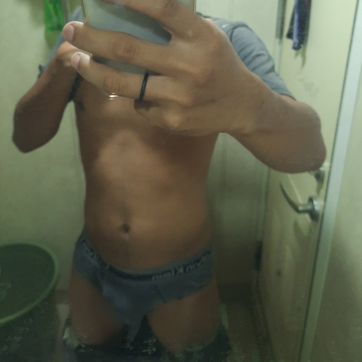 David36750316's tweet photo. Siap melayani .
Yang butuh cowo di Medan DM langsung .
Saya bisa jaga privasi. 
I'm top
#gigolomedan #cowomedan #gaybrondong #sexmedan #medansex #ngentotyuk #gaymedan #tantenakal #tantesange #ngeweyuk #ngewe #ngentotperawan #ngentotmedan #SANGE_AAAAAAAAA #lendirmedan #lelakimedan https://t.co/riogGlD8nu