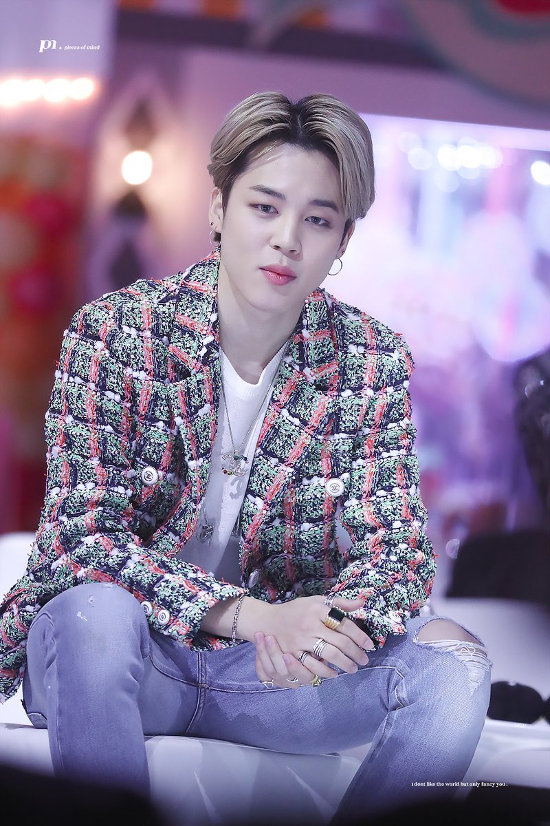 piecesofmind_jm's tweet photo. #JIMIN #지민  @BTS_twt 200105 💜 https://t.co/LSQZ7nbUQt