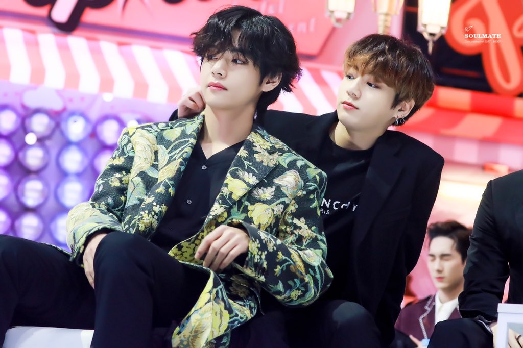 Soulmate_KookV tweet picture