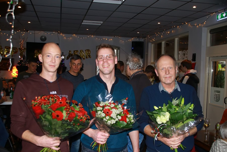 geldersvoetbal's tweet image. EZC ’84 trapt nieuwe jaar af met traditionele huldigingen hetgeldersevoetbal.nl/2020/01/05/pb-… #ezc