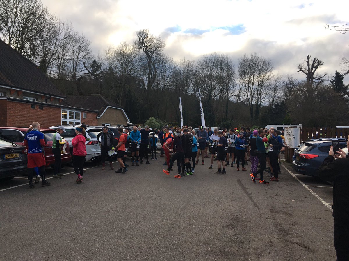 The start of today’s New Year Race from Mickleham... great field of runners and MTB riders! #trailrunning #mountainbiking #mtb #orienteering #adventureracing - next event 2 February in Cranleigh #surreyhills