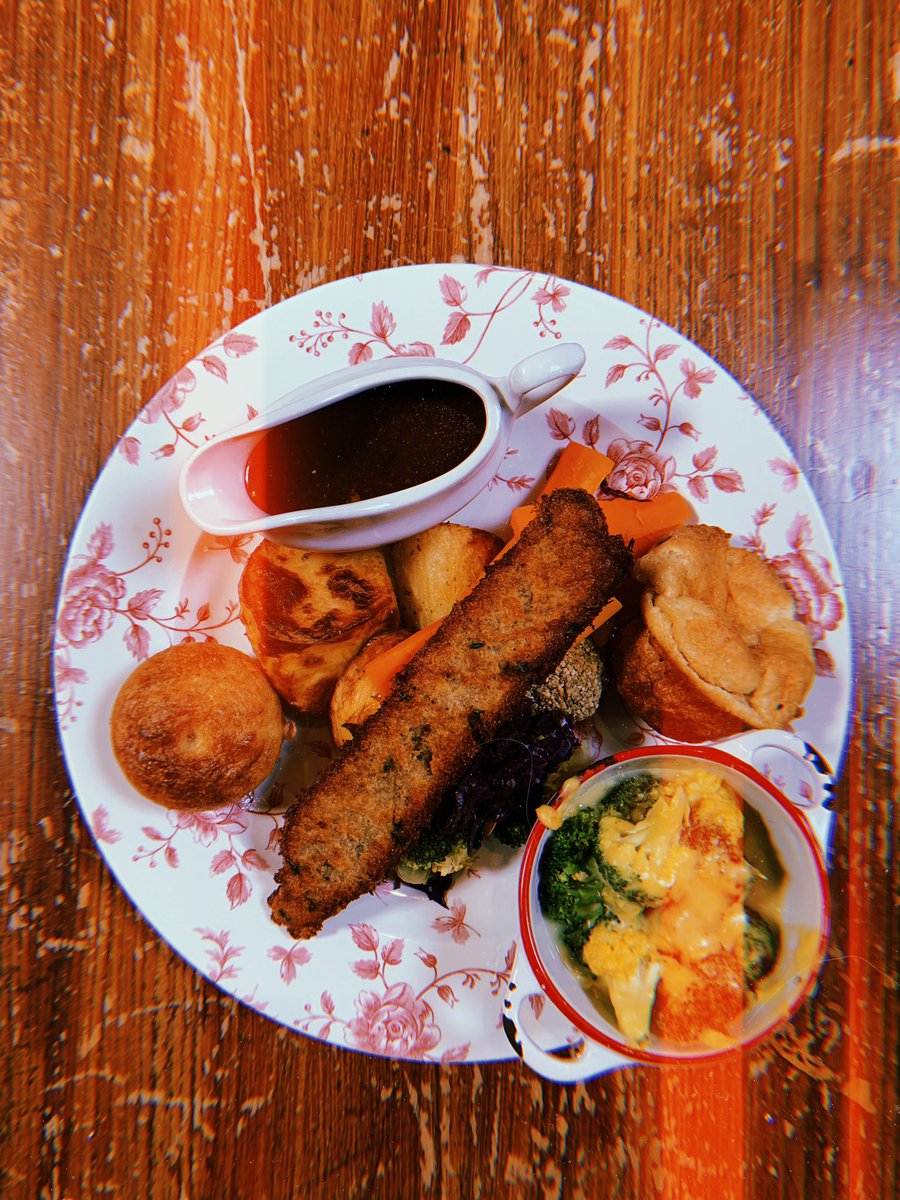 SUNDAY > VEGANUARY 🌱

whether you’re meat lover, veggie, vegan, we think veganuary creates an appetite to try new things.

if you fancy a change come along &amp; try one of our vegan roasts/vegan menu 🥰

#veganuary #Veganuary2020 #leicester #sunday #roasts #january #whatveganseat