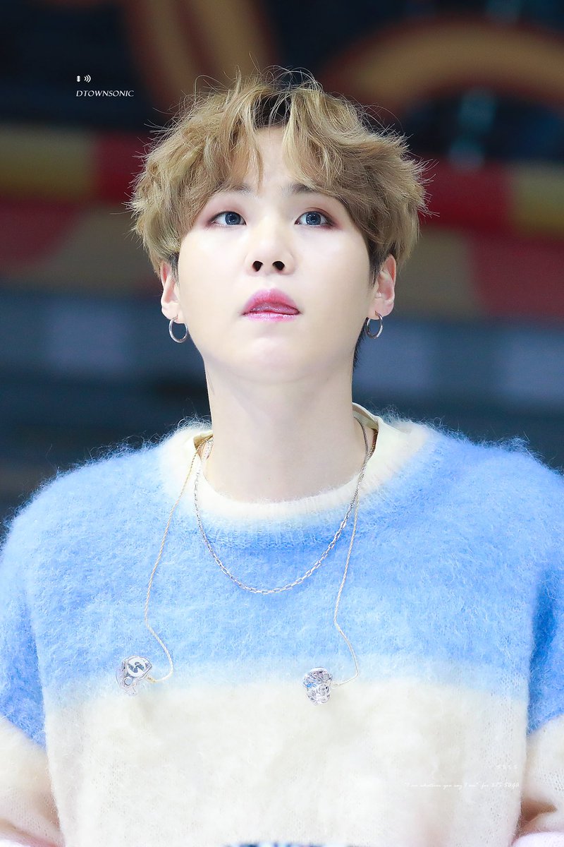 #SUGA #슈가 #BTS #방탄소년단 
#민윤기 #AgustD 
200105
<a href="/BTS_twt/">방탄소년단</a>