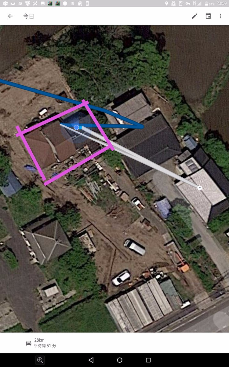 モルタマ 去年 プリウスの鍵の電池を自分で交換してから 鍵を誰も触っていないのに ﾋﾟｯﾋﾟﾂと音と光で車の鍵が開いたり閉まったり しまいには セキュリティロックされて開かなくなるんだよねー 奴等が放つ不法電波に プリウスが敏感に反応している