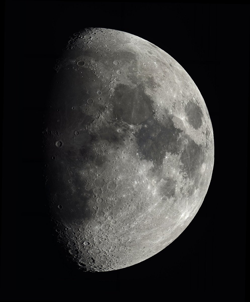 M H O 森 月齢10 2の月と月面の拡大 今日の月は クレーターが凄く綺麗に見えました 時間をかけて丁寧に撮影しました 月の拡大は 上がコペルニクスで 下がティコとクラビウス付近です ティコは 中央丘 中央にへそがある クラビウスは 中に