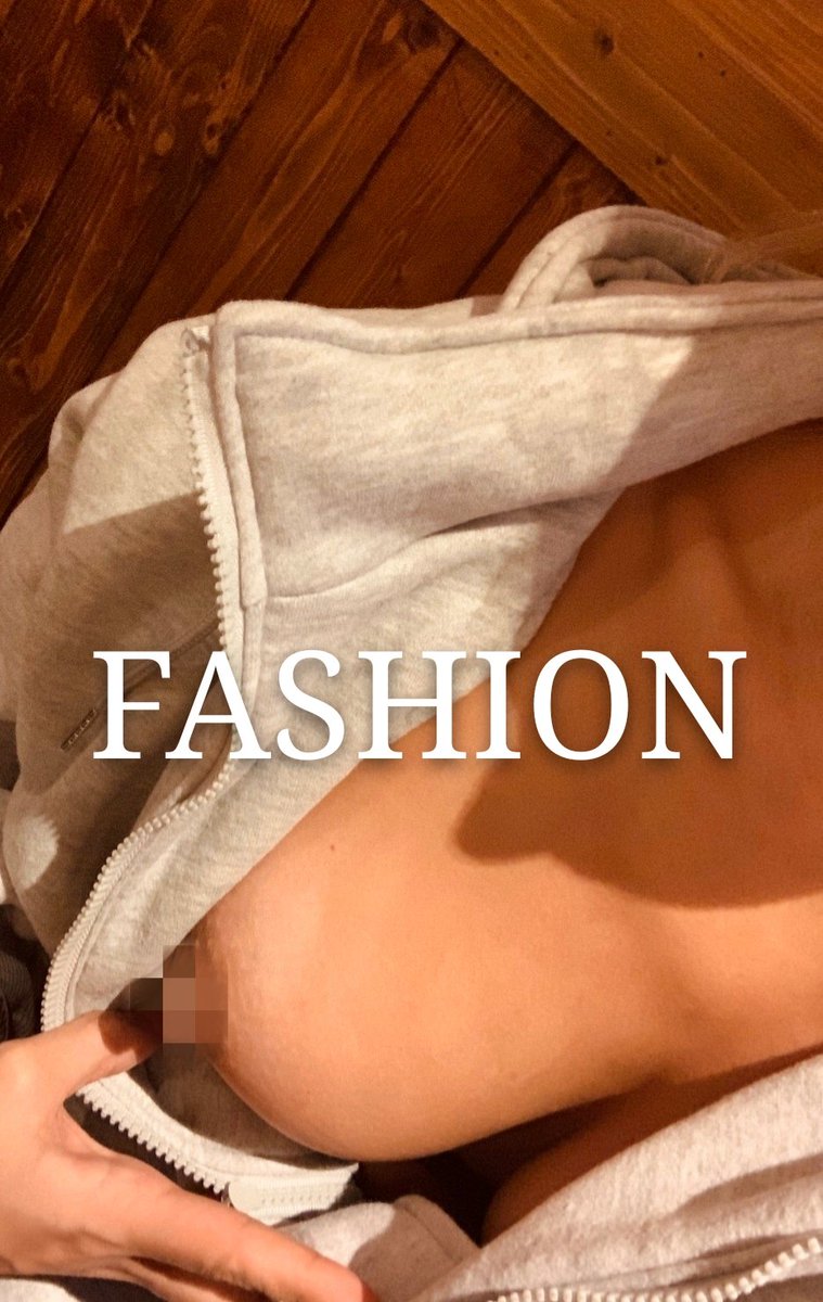 今晚的餐廳 看起來很一般沒甚麼不一樣 上菜前 兩個人找到些話題來殺時間

：欸欸 多人露出試試？
：很多人噎！前後左右都有
：試試嘛~

在男友的慫恿下，必須要完成指令

：靠 真的非常刺激 然後 我好像有點濕濕的了 吼唷你真的很煩