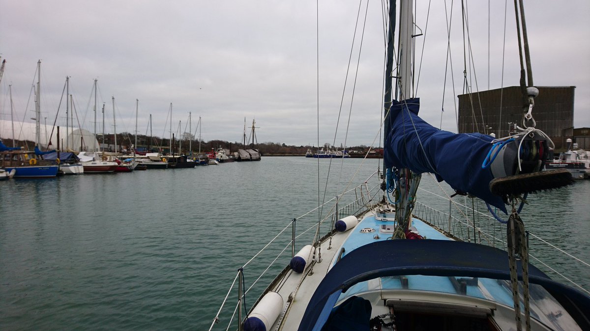 CorwenHull's tweet photo. Blowing away the cobwebs with our first sail of 20120. https://t.co/wTgC6oJa2o