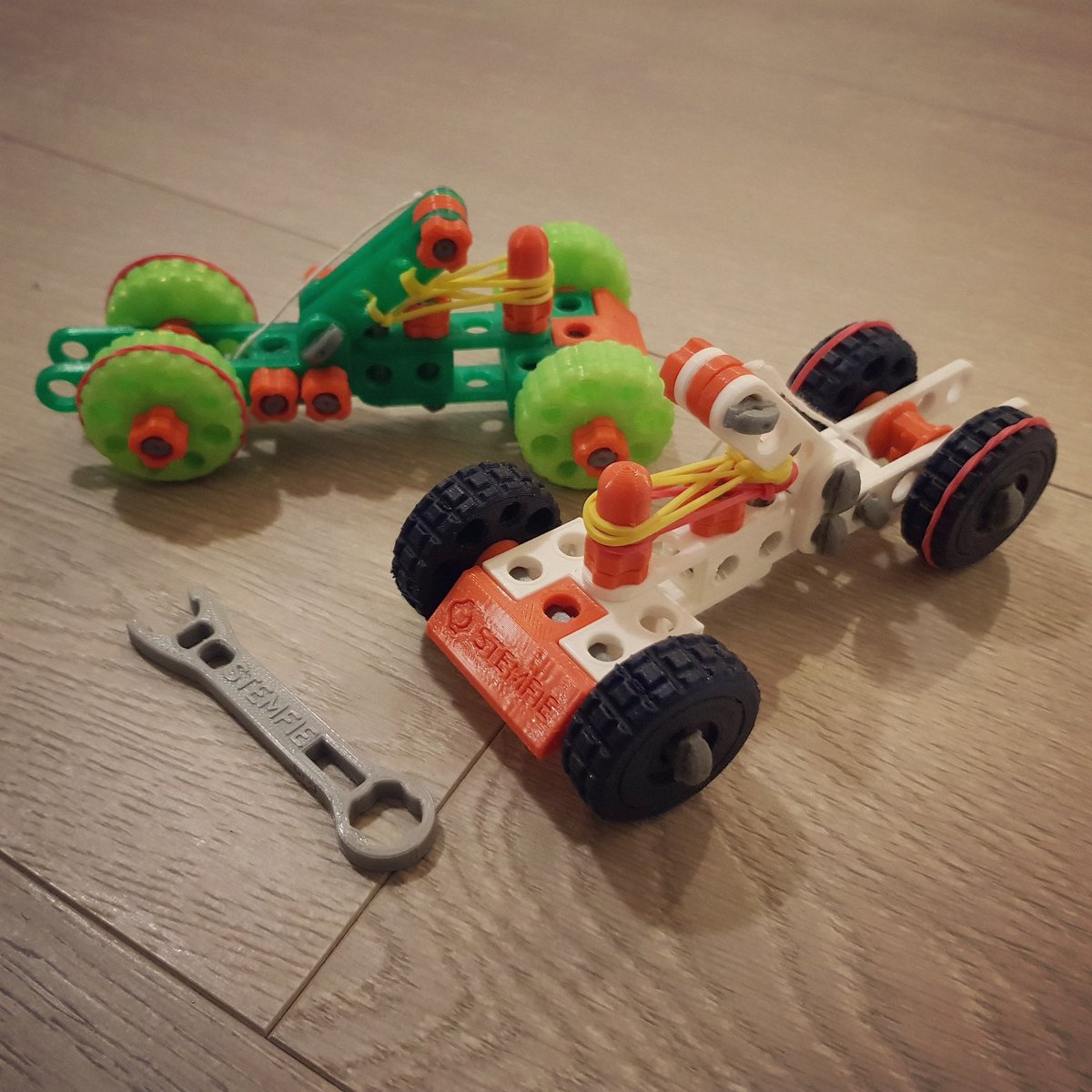 Stemfie3D's tweet photo. Two, newly-made #Stemfie3D cars. Ready for racing! 
#3Dprinting #Stemfie3Dproject #Toys  #ConstructionSet #car #meccano https://t.co/AezzbXWDVZ