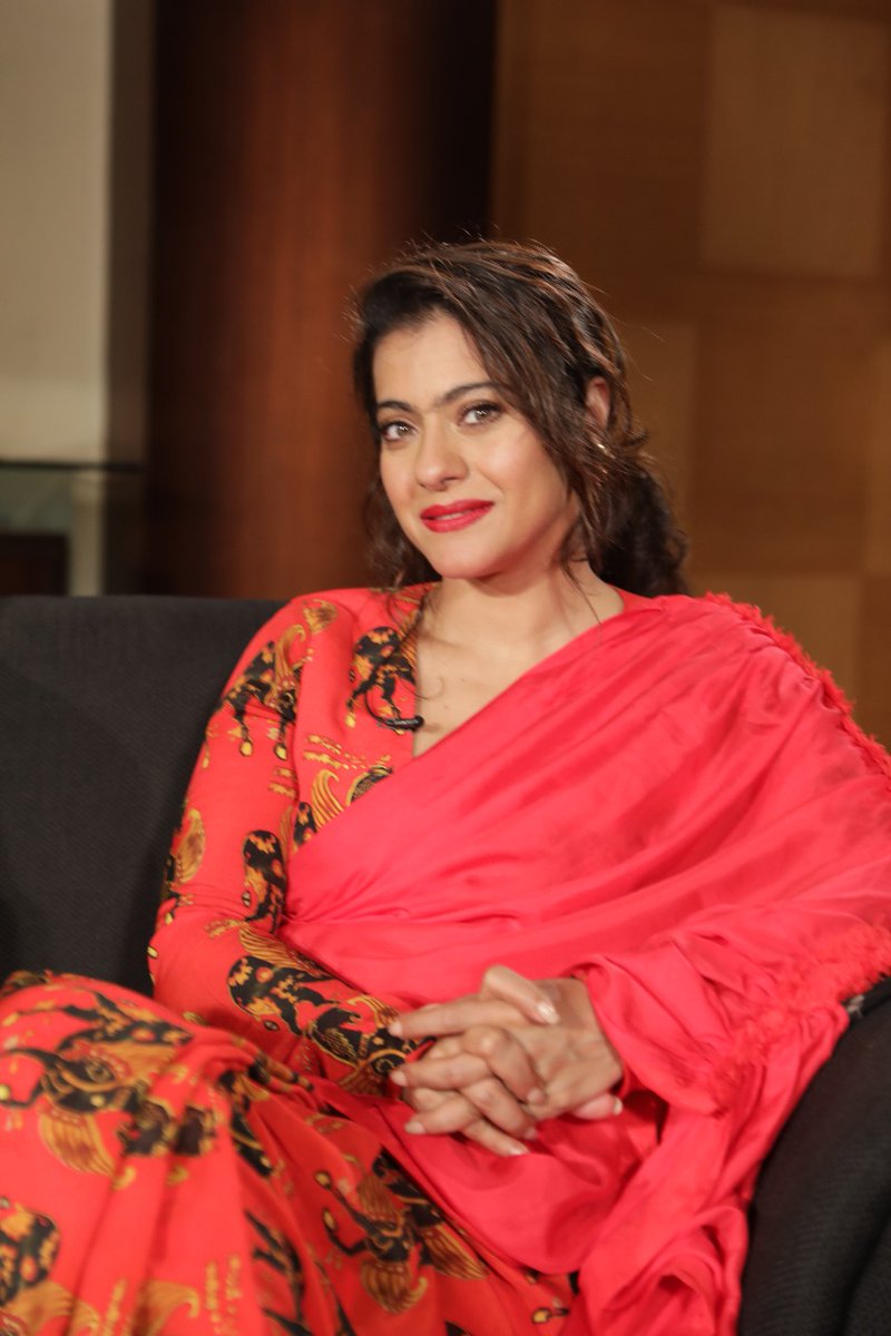 EPICMusic_TV's tweet photo. @ajaydevgn and @itsKajolD giving exclusive interview to the ShowBox. Both of them are promoting their upcoming film Tanhaji on the sets of #TheProjectionRoom.
#ajaydevgn #Kajol #tanhaji #theunsungwarrior @RAJIEEMSHINDE @mayankw14 @SaifOnline @SharadK7 @omraut @TeamAjayDevgn https://t.co/FO1FW7AgiQ