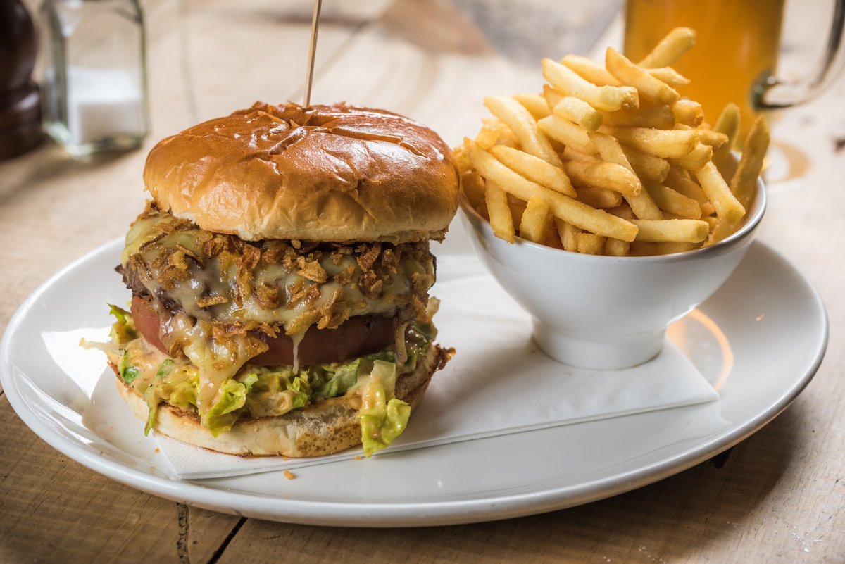 Red Lion Shepperton tweet media