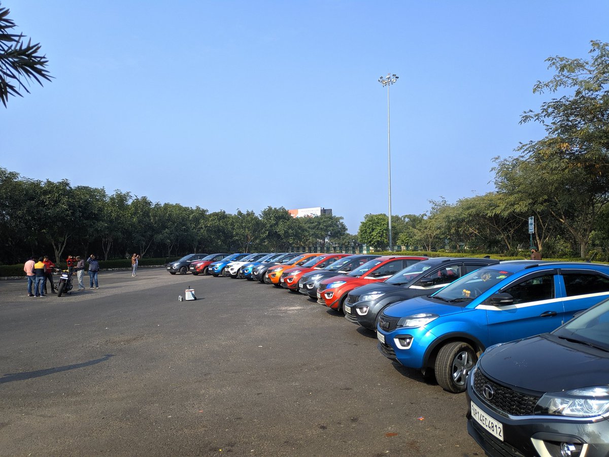 Nexon elite club new year 2020 first meet .. <a href="/BosePratap/">Pratap Bose🇮🇳🇬🇧</a> <a href="/Vivekvivi/">Vivek Srivatsa</a> <a href="/TataMotors/">Tata Motors</a> .. Next drive Planning to AutoExpo 2020 in Noida to meet you sir and say thanks for designing and making such amazing car 😍