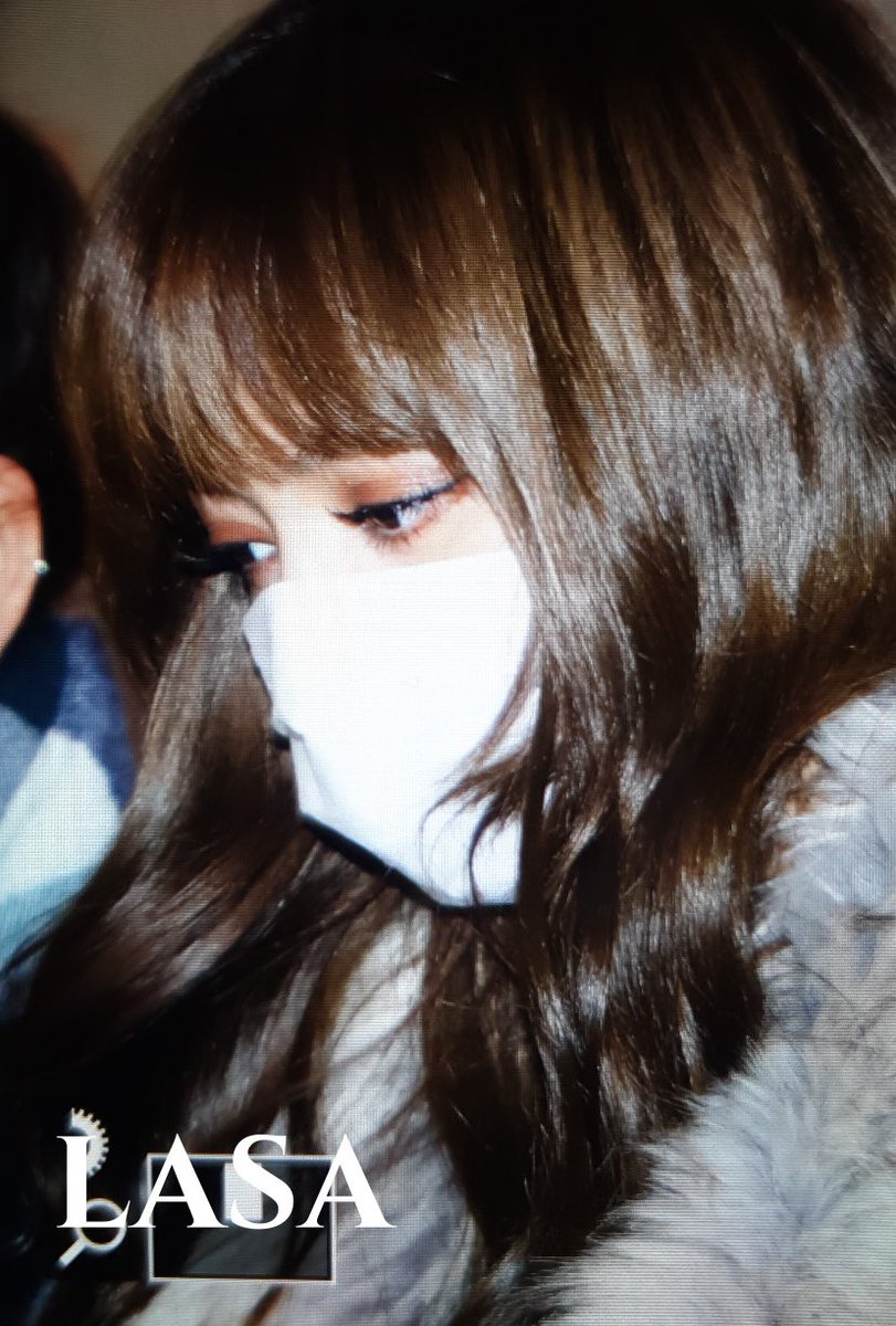 LASAforLISA's tweet photo. #블랙핑크 #BLACKPINK 
#리사 #LISA #リサ

200105 https://t.co/jj4Eq6ozLt