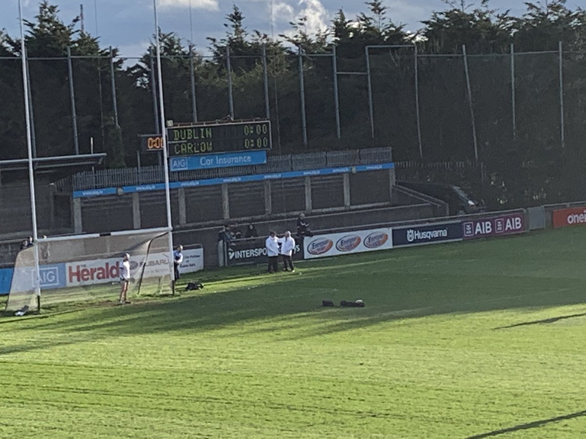 jayladd9876's tweet photo. Easy to do the big sunshine files days in #Croker .. #dubsabu ... hurling in the #neller ... https://t.co/Im7dyAfzx7