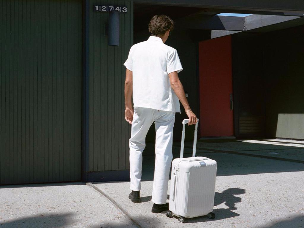 rimowa essential cabin white