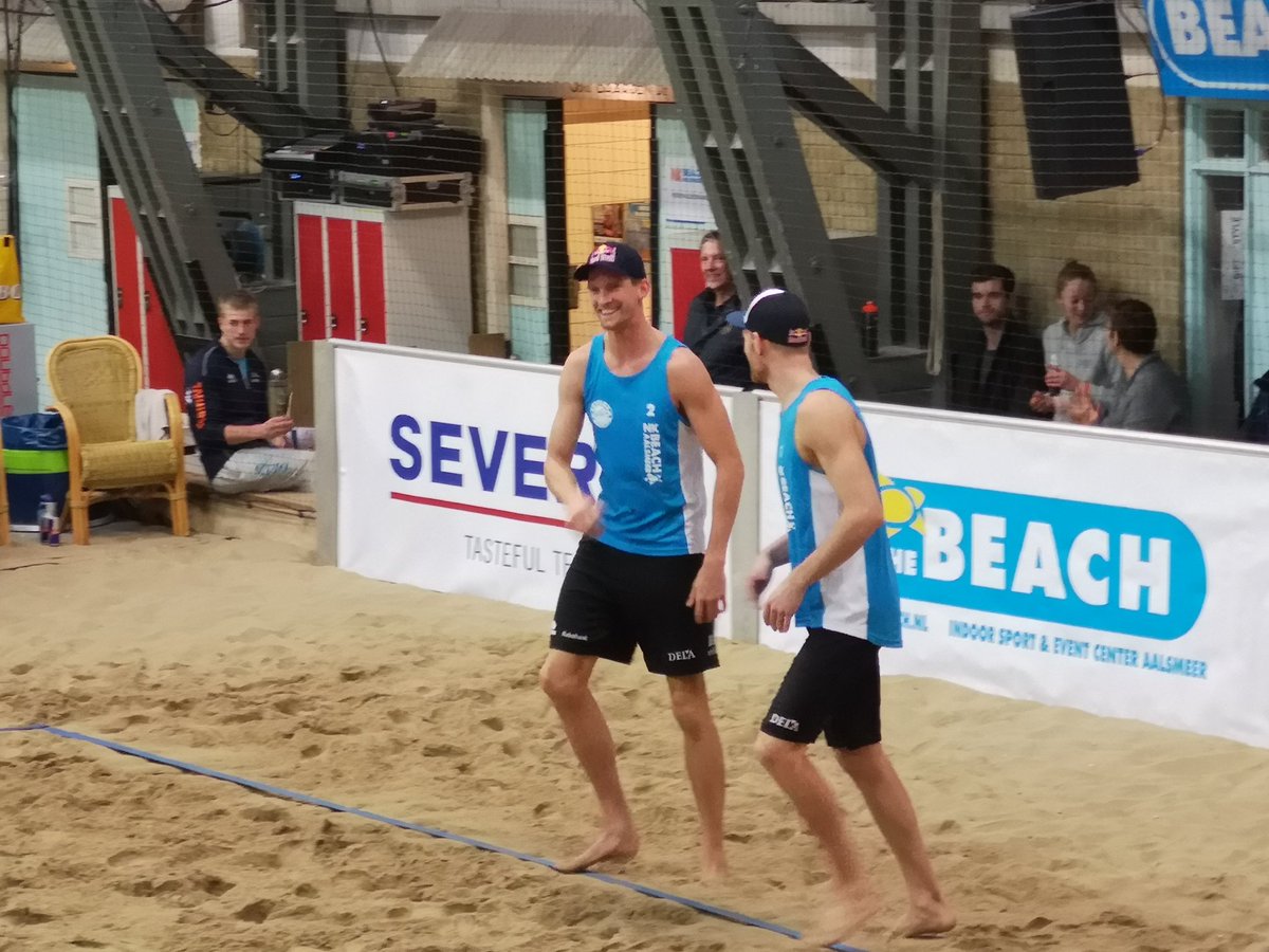 Ze hebben er zin in. Halve finale tussen <a href="/BrouwerMeeuwsen/">Brouwer Meeuwsen</a> en <a href="/SvenVismans/">Sven Vismans</a> en <a href="/tomvansteenis/">Tom van Steenis</a>   #beachvolleybal #TeamNL