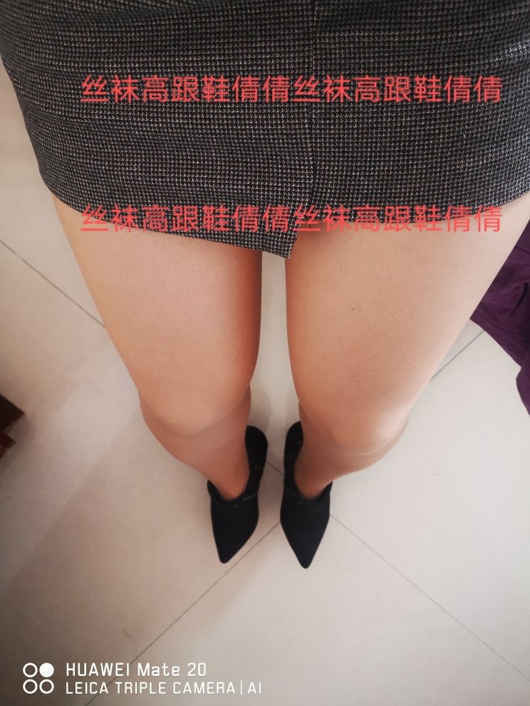 siwameitui's tweet photo. #丝袜#美脚#美腿#玉足#高跟鞋 https://t.co/MnmtVobuec