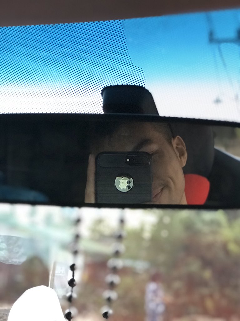 ada yang nyakitin? senyumin aja 
#mingguambyar 
#tppmunajatbangsa