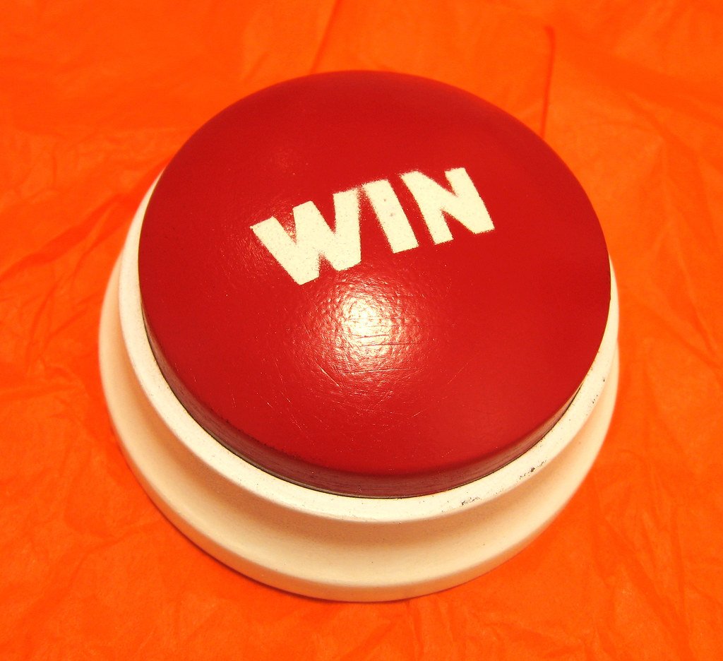 Start edition. IWIN. Win button. 3d button win.