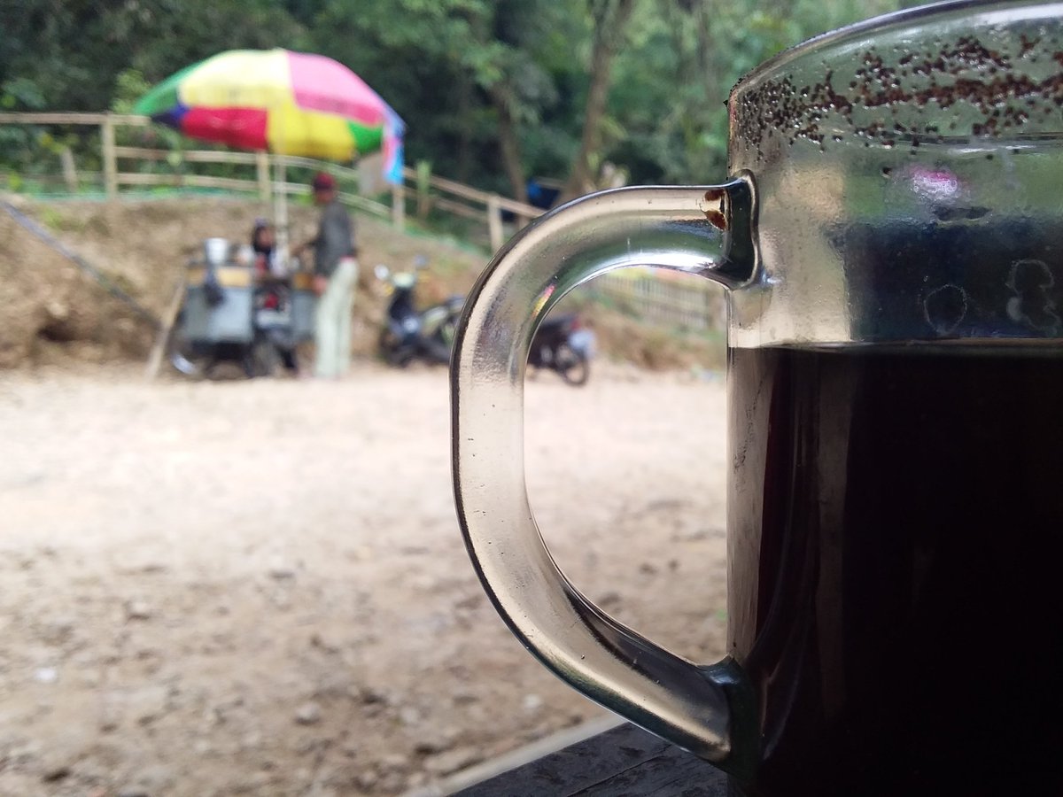 ZayyinRafindraa's tweet photo. @assfess Kopi Lambada😎 #J2pro https://t.co/7H4CQbIReV