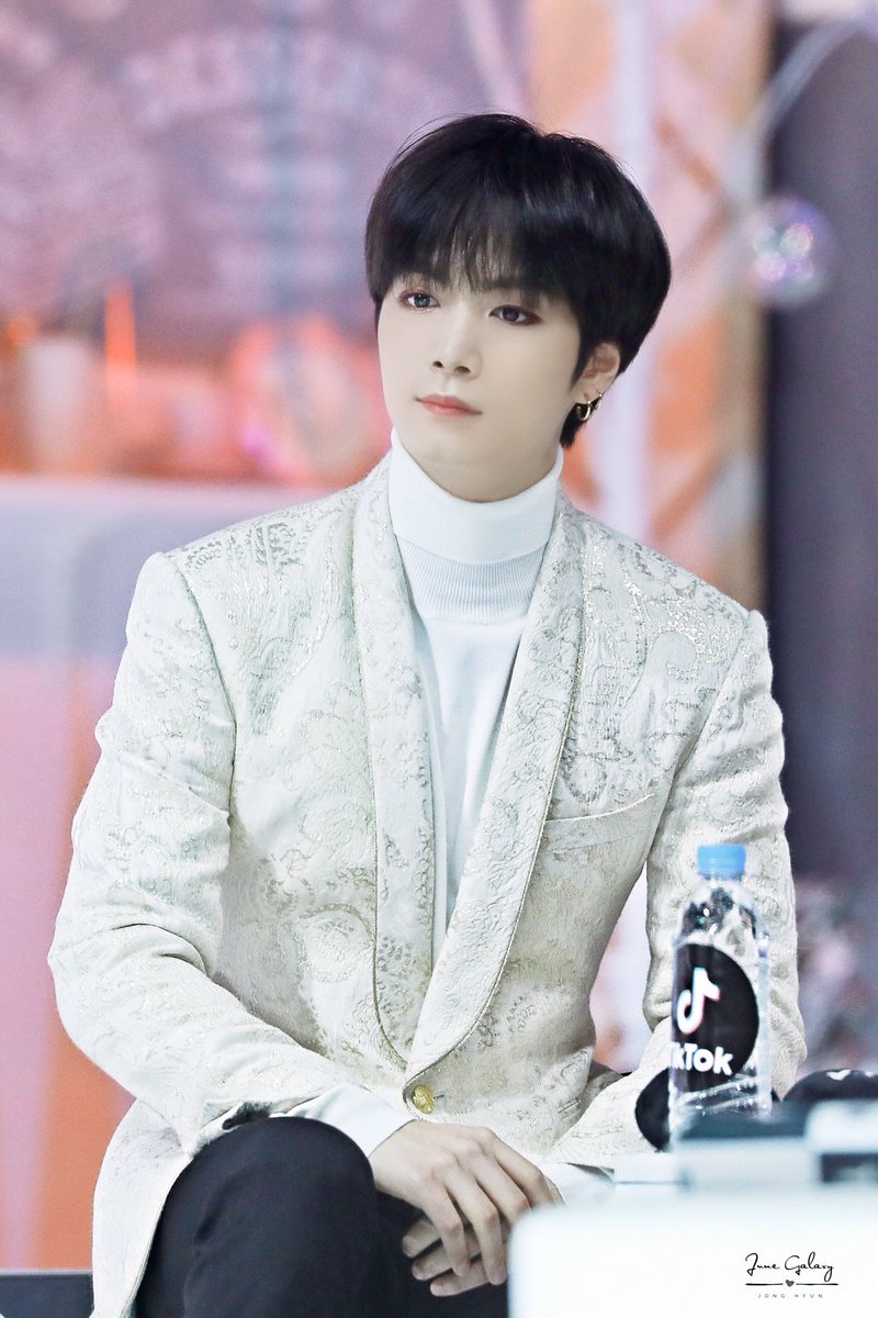 JuneGalaxy608's tweet photo. 20200105 #JR #김종현 #뉴이스트 https://t.co/mPogrOg1Ig