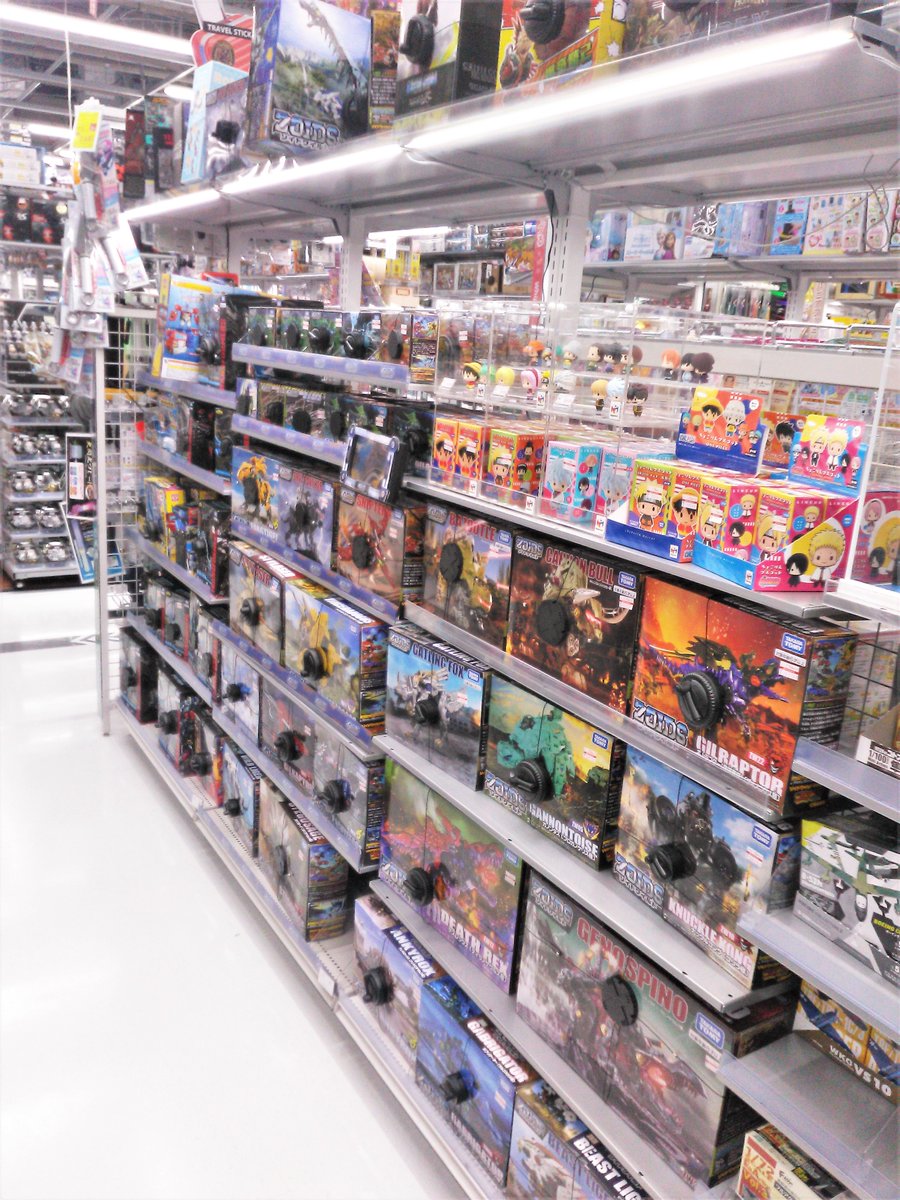 Ha ナイセン団 この日は ビックカメラakibaのトイズコーナーだけ ゲーム電卓のとこにゲームセンターあらしだ D ビッカメ娘 ラッピングは 新しくなったのかな あと ドライパンサーいつ買おうかなぁ W 12 28 土