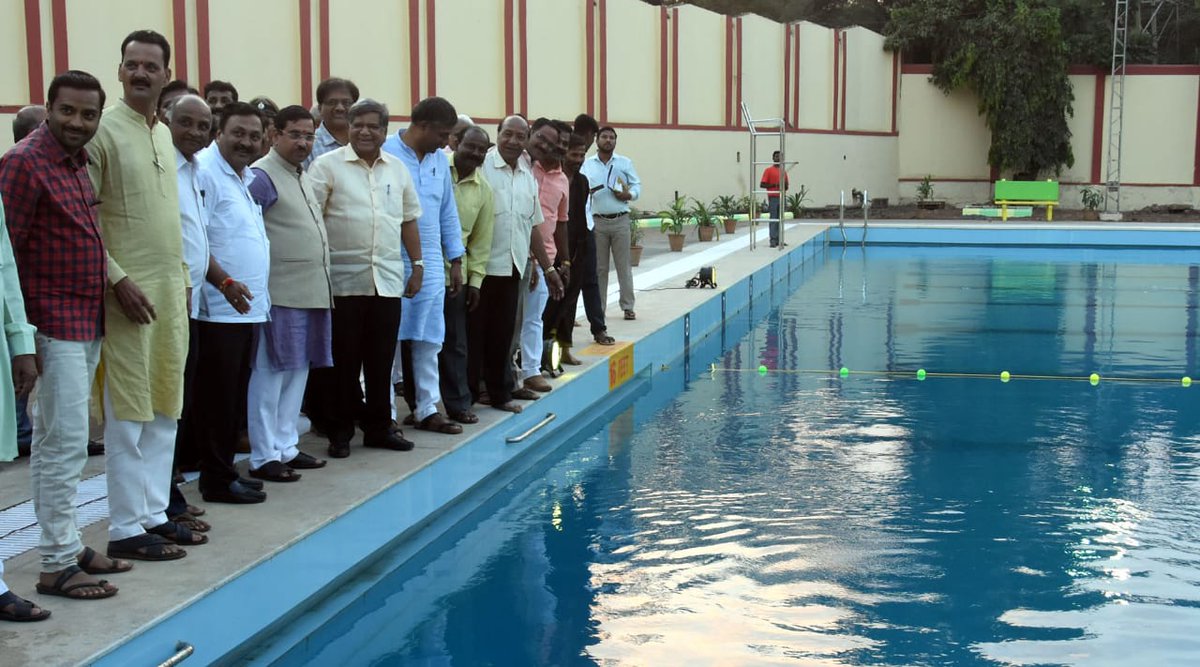 #Hubballi #SmartCityProjects 
Union Minister Pralhad Joshi and other leaders inspect renovated corporation swimming pool in Hubballi @XpressBengaluru @Mallik_TINE @Arunkumar_TNIE @JoshiPralhad @JagadishShettar