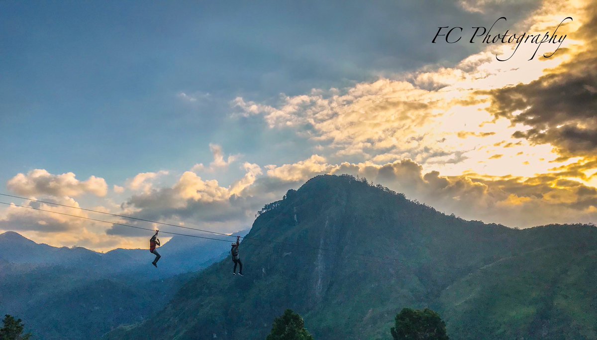 mmmfarique's tweet photo. You can now get a bird's eye view of the beautiful scenary that you see when going up mini Adam's peak in Ella with @flyingravana zip line !
#ella #flyingravana #miniadamspeak #teaestate #hills #ellarock #travelphotography #traveldiary #visitella #ceylon #travelsrilanka https://t.co/rvn0wNT5QI